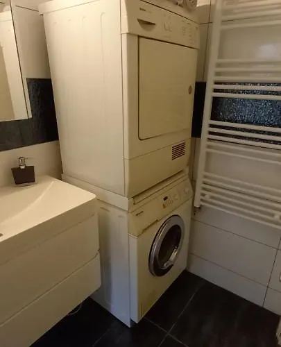 Apartment 74 Pijnboomstraat *