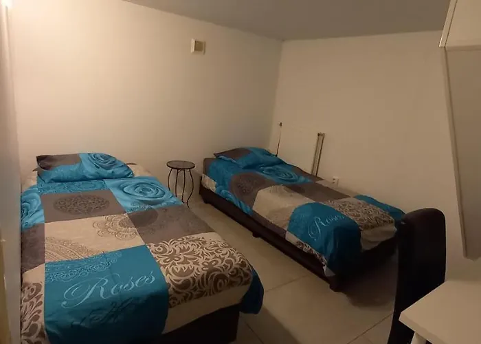 Apartment 74 Pijnboomstraat The Hague