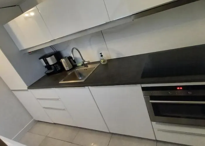 Apartment 74 Pijnboomstraat *